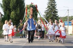 szuretifelvonulas201630
